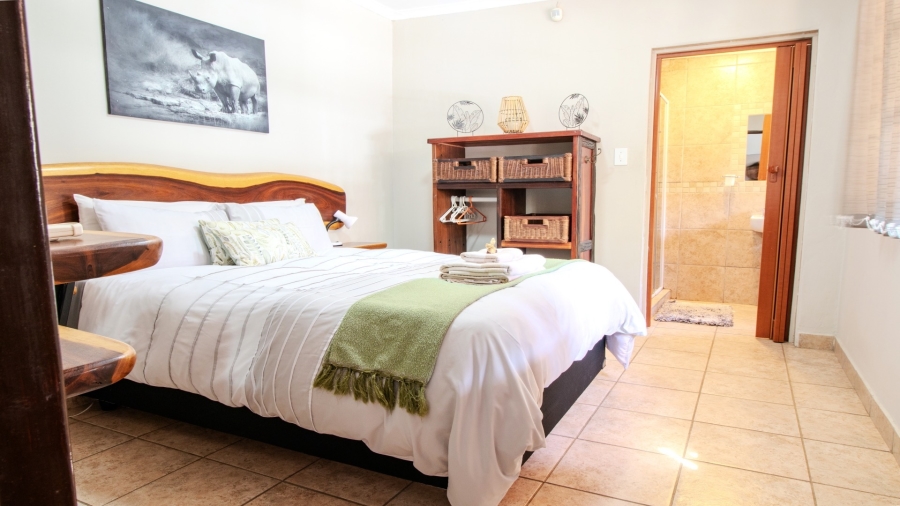8 Bedroom Property for Sale in Marloth Park Mpumalanga