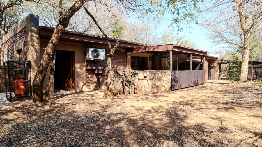 8 Bedroom Property for Sale in Marloth Park Mpumalanga