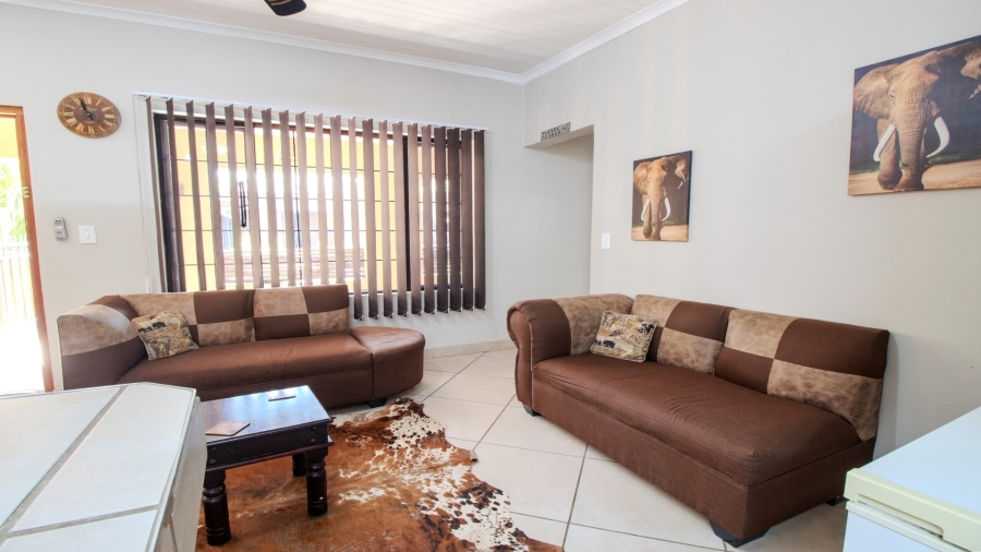 8 Bedroom Property for Sale in Marloth Park Mpumalanga