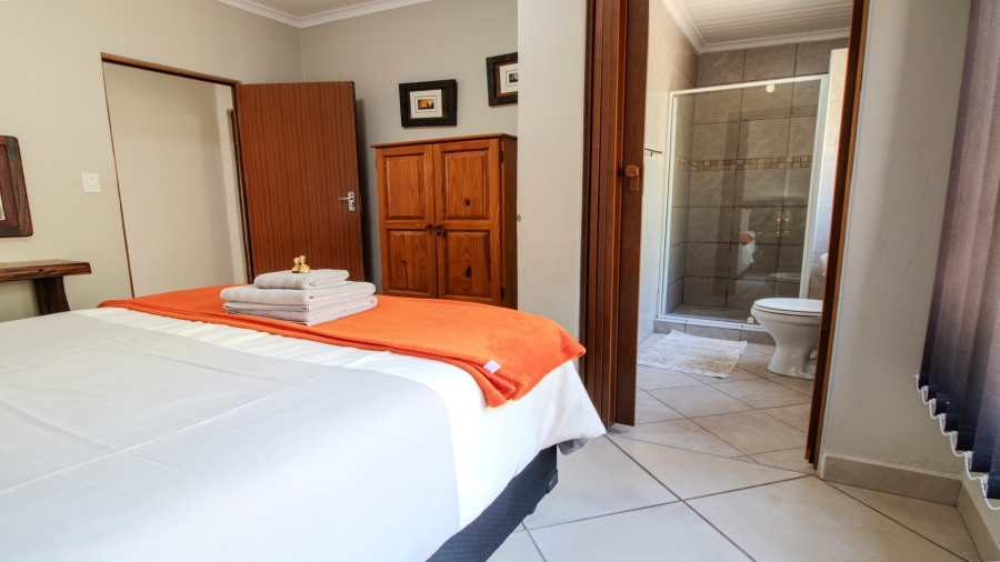 8 Bedroom Property for Sale in Marloth Park Mpumalanga