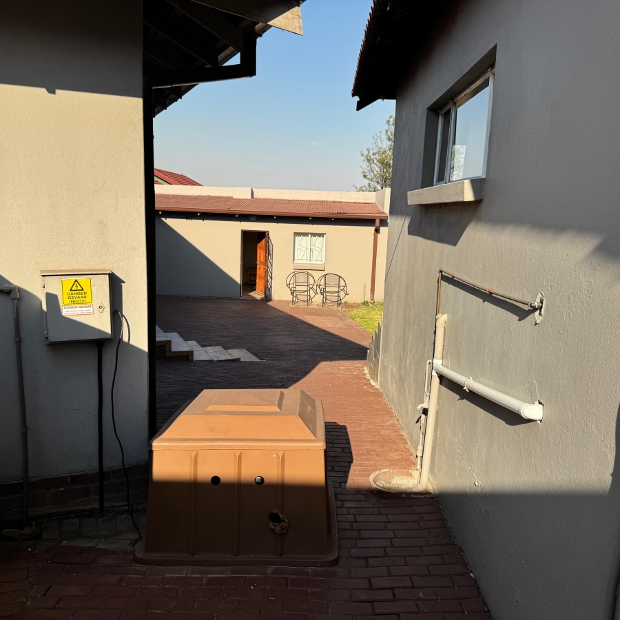 7 Bedroom Property for Sale in Model Park Mpumalanga