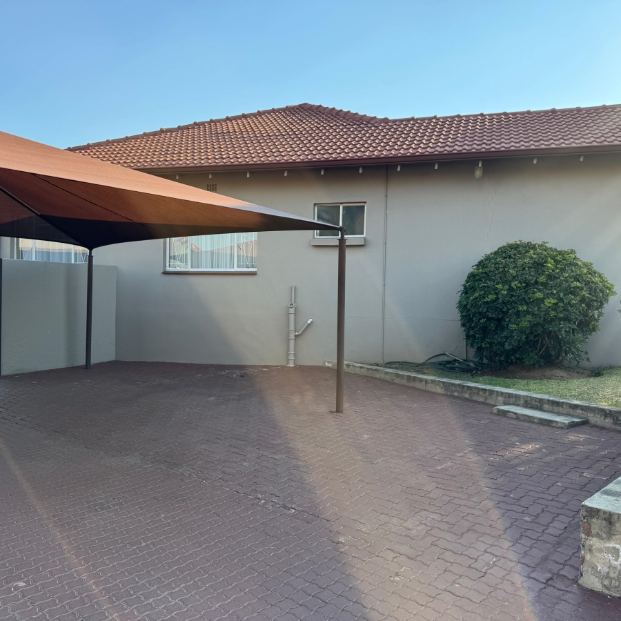 7 Bedroom Property for Sale in Model Park Mpumalanga