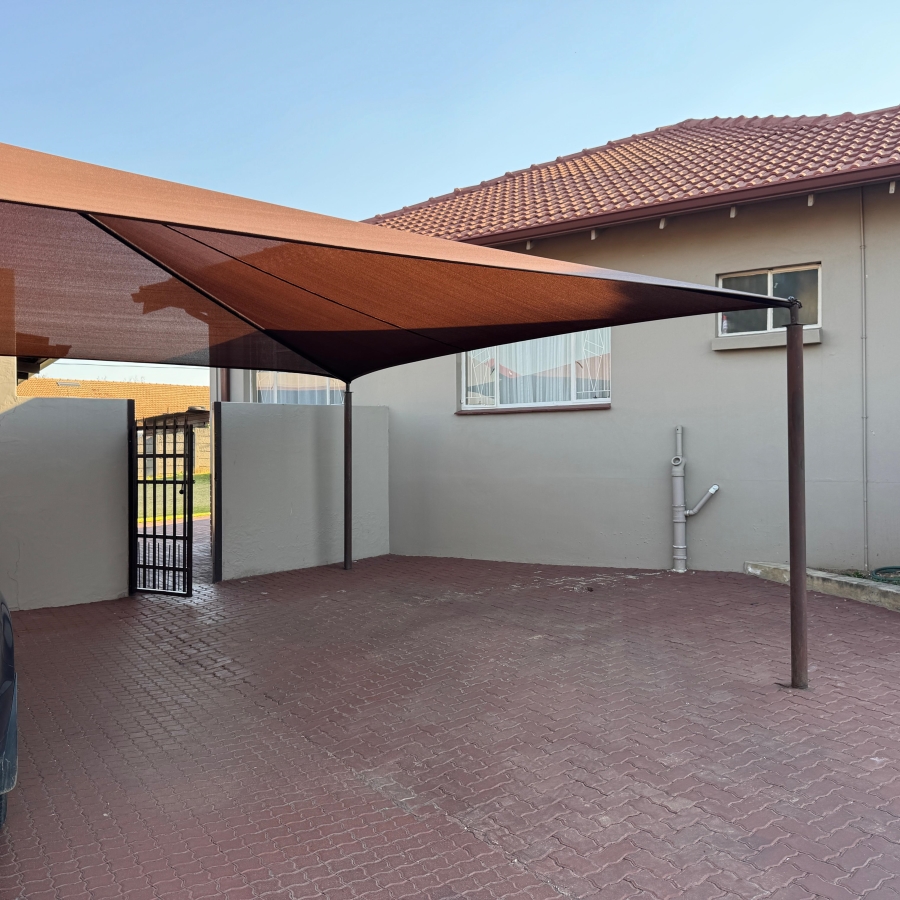 7 Bedroom Property for Sale in Model Park Mpumalanga