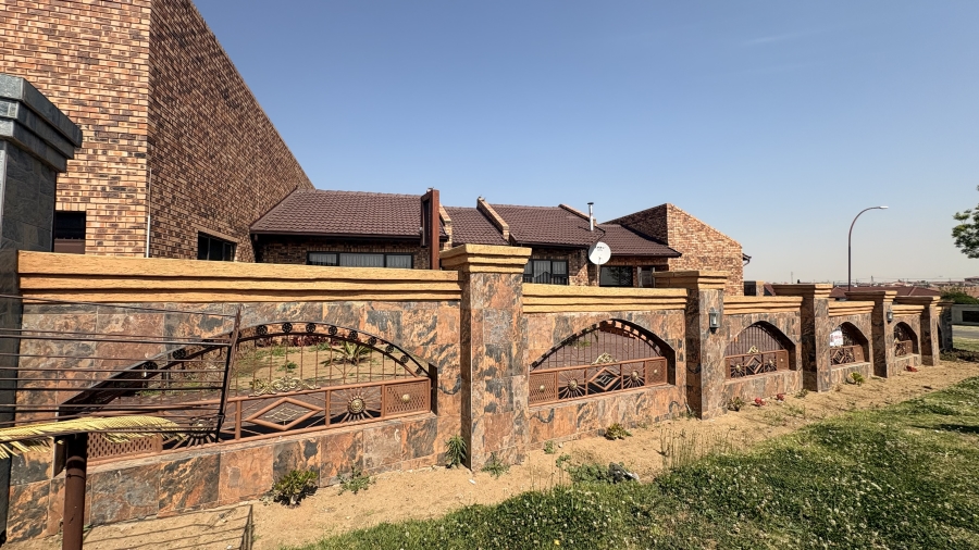 4 Bedroom Property for Sale in Kinross Mpumalanga