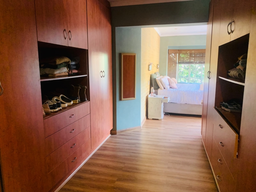 4 Bedroom Property for Sale in Ben Fleur Mpumalanga