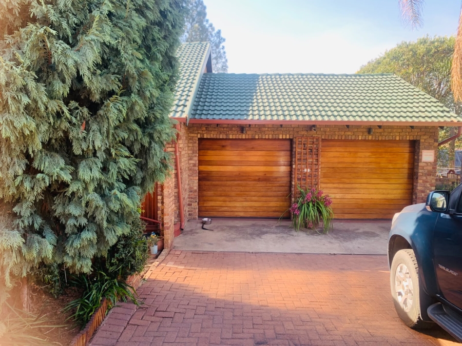 4 Bedroom Property for Sale in Ben Fleur Mpumalanga