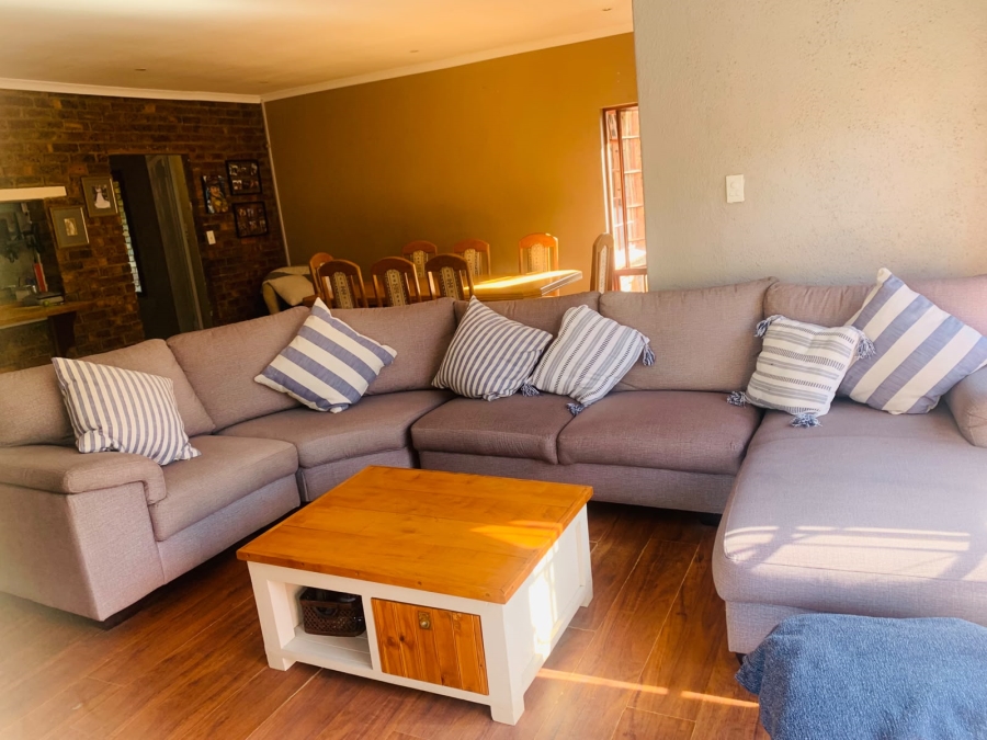 4 Bedroom Property for Sale in Ben Fleur Mpumalanga