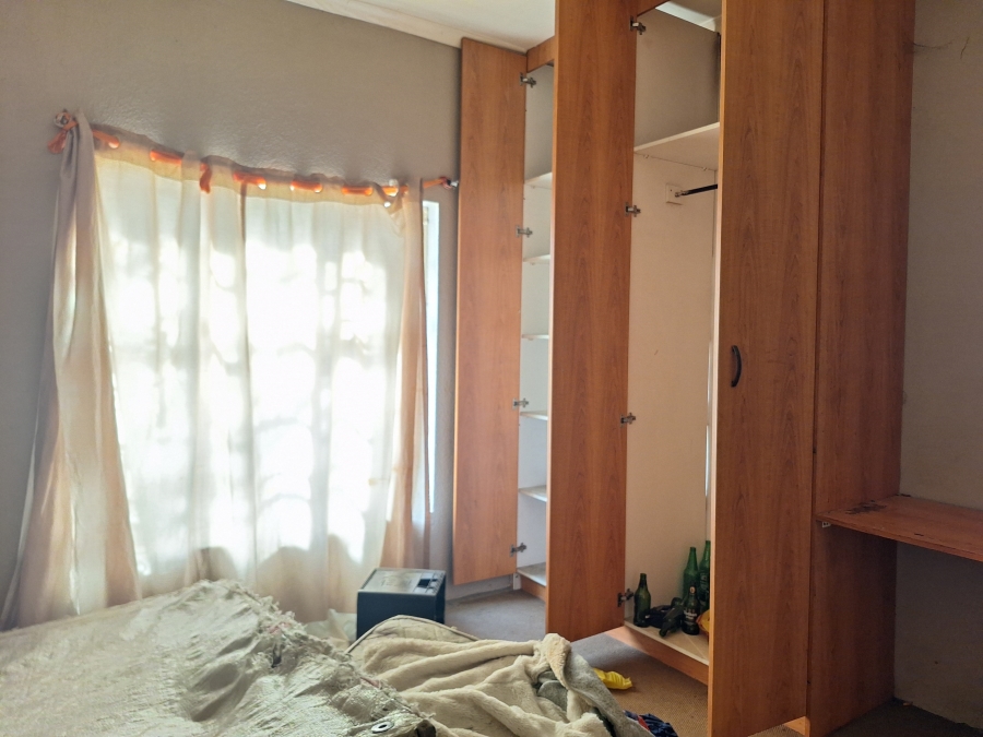 5 Bedroom Property for Sale in Volksrust Mpumalanga