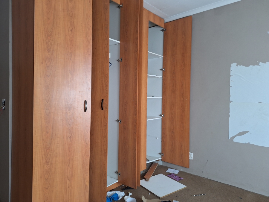 5 Bedroom Property for Sale in Volksrust Mpumalanga