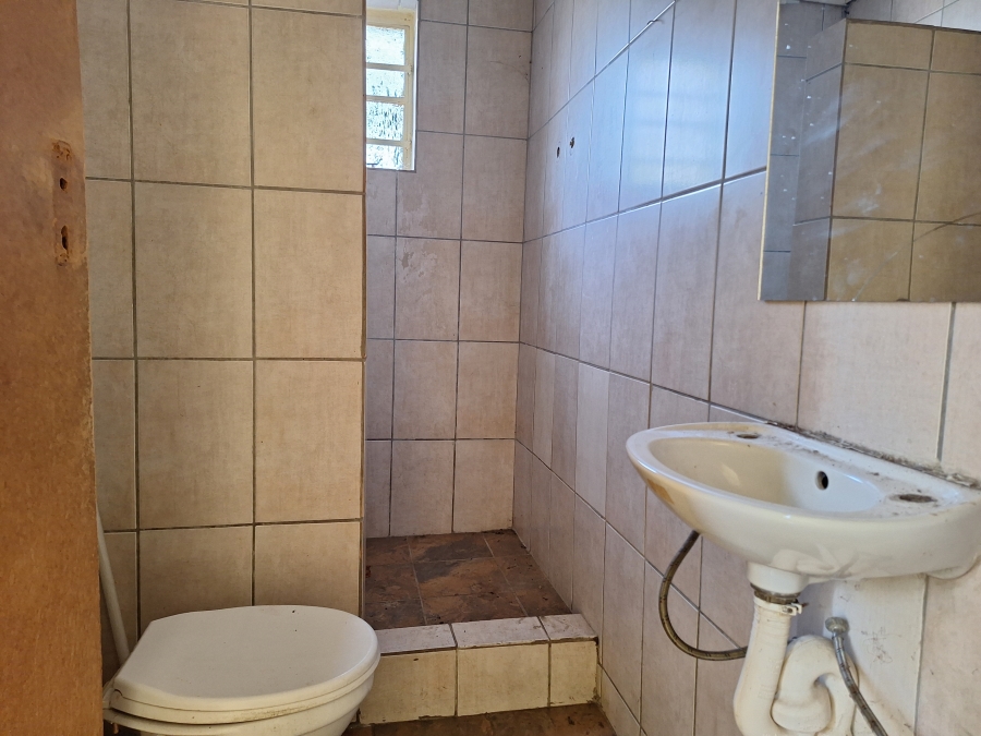 5 Bedroom Property for Sale in Volksrust Mpumalanga