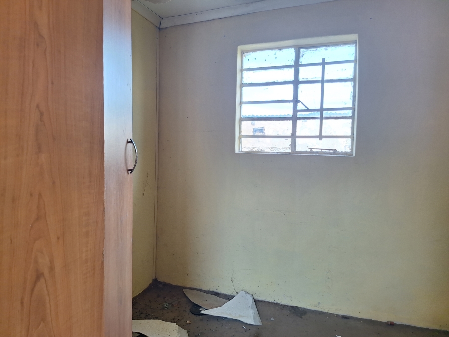 5 Bedroom Property for Sale in Volksrust Mpumalanga
