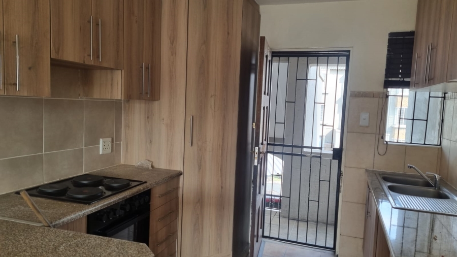 To Let 2 Bedroom Property for Rent in Reyno Ridge Mpumalanga