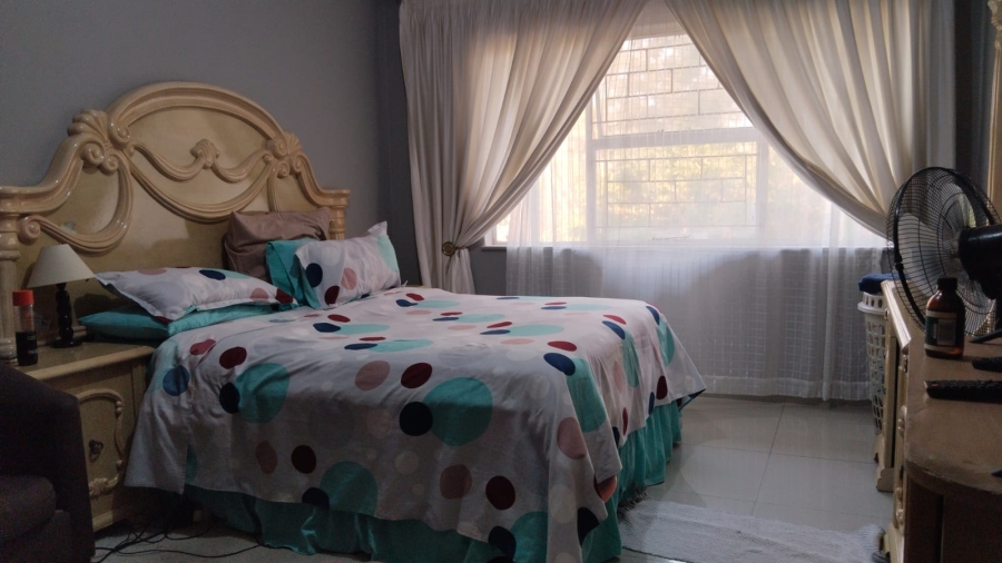 2 Bedroom Property for Sale in Sonheuwel Ext 1 Mpumalanga
