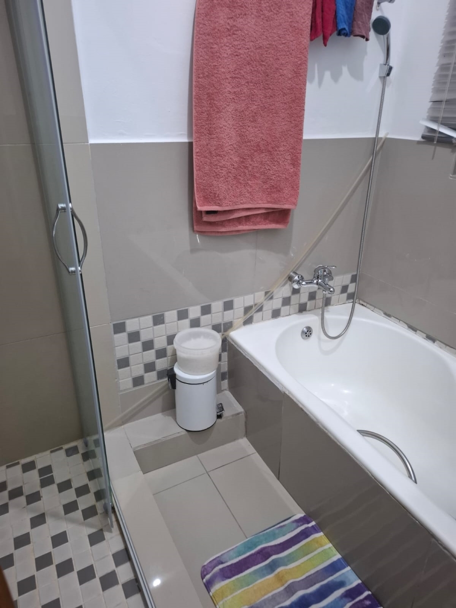 2 Bedroom Property for Sale in Sonheuwel Ext 1 Mpumalanga