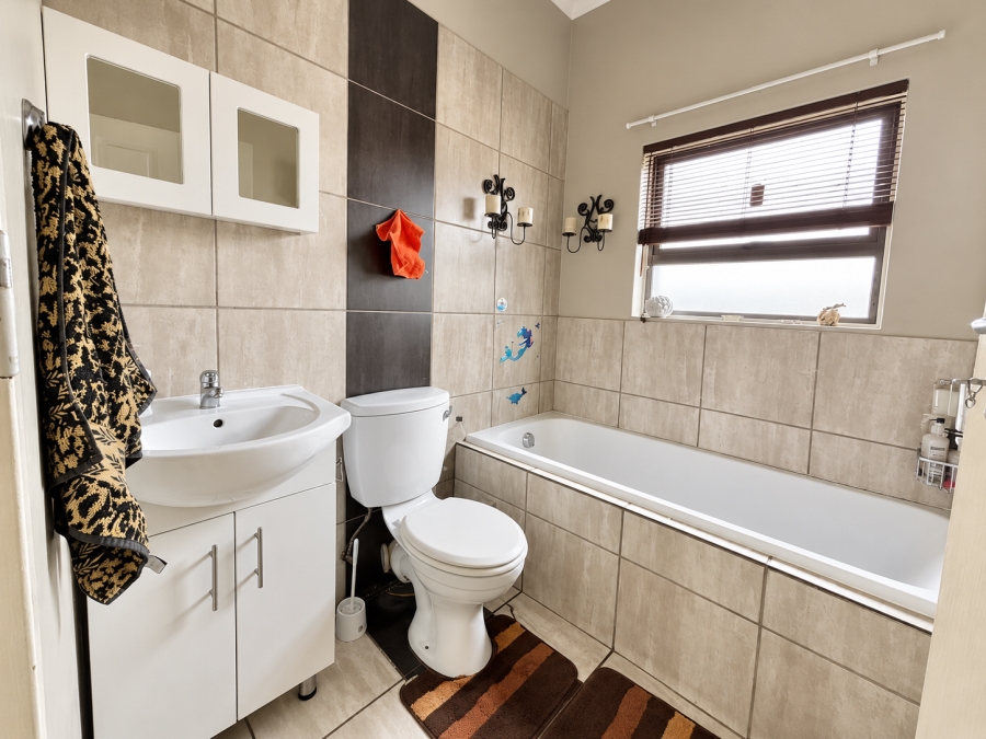 2 Bedroom Property for Sale in Terra Nova Mpumalanga