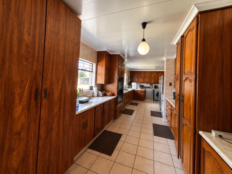 3 Bedroom Property for Sale in Cosmosrand Mpumalanga