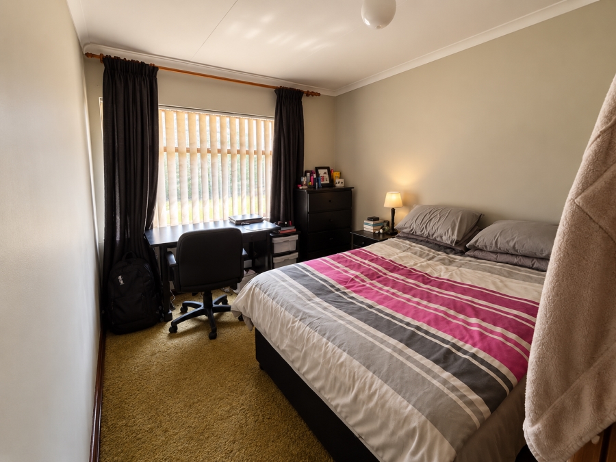 3 Bedroom Property for Sale in Cosmosrand Mpumalanga