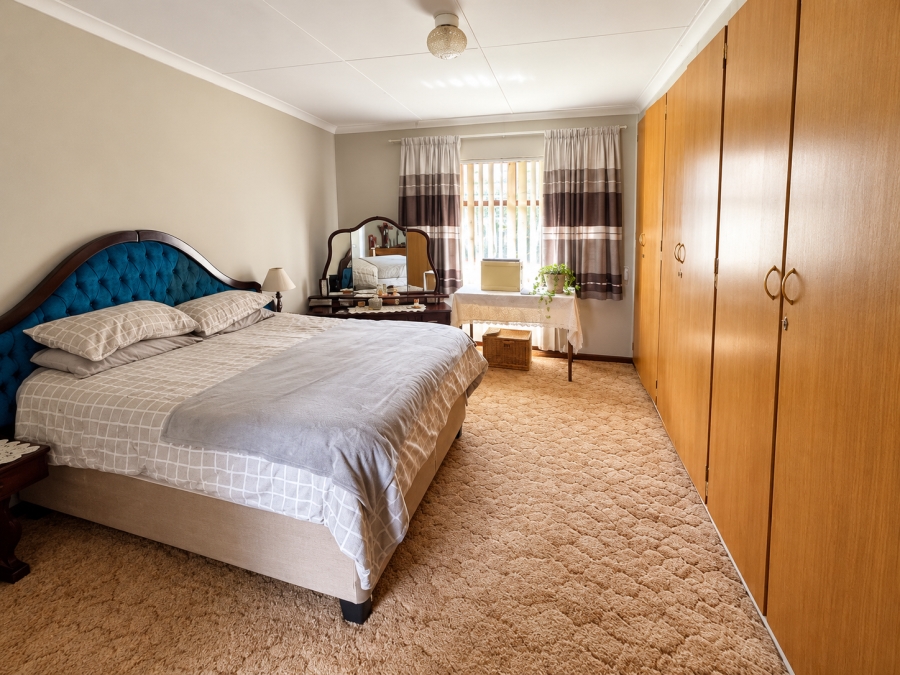 3 Bedroom Property for Sale in Cosmosrand Mpumalanga