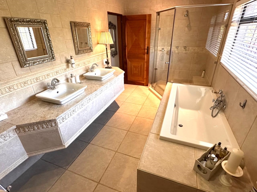 4 Bedroom Property for Sale in Nelspruit Rural Mpumalanga