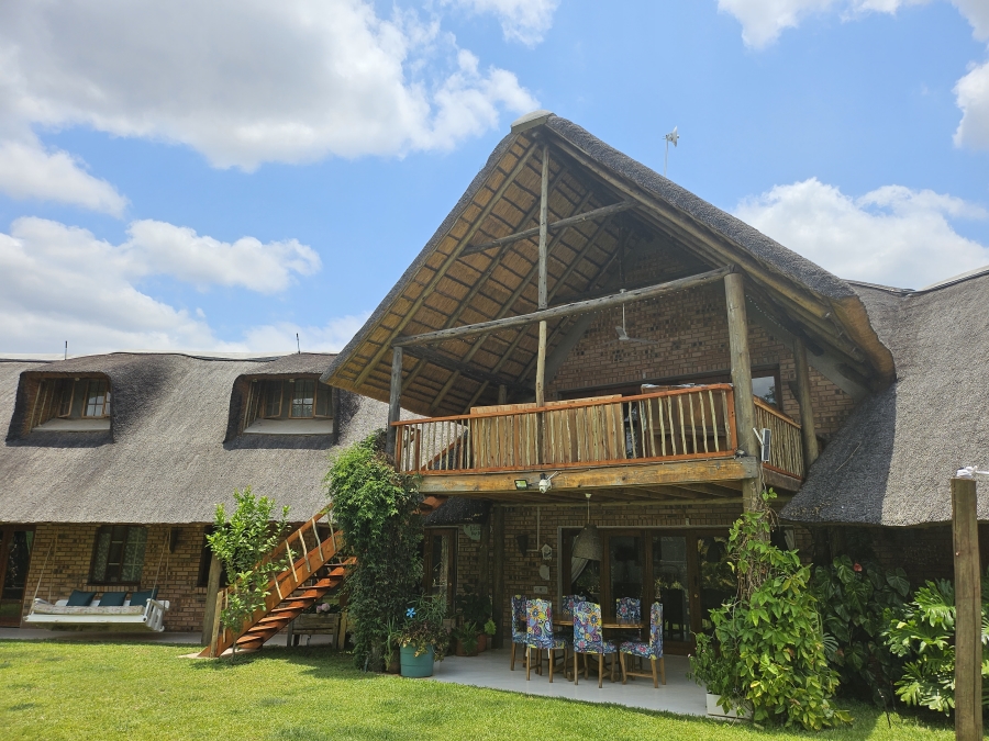 5 Bedroom Property for Sale in Marloth Park Mpumalanga