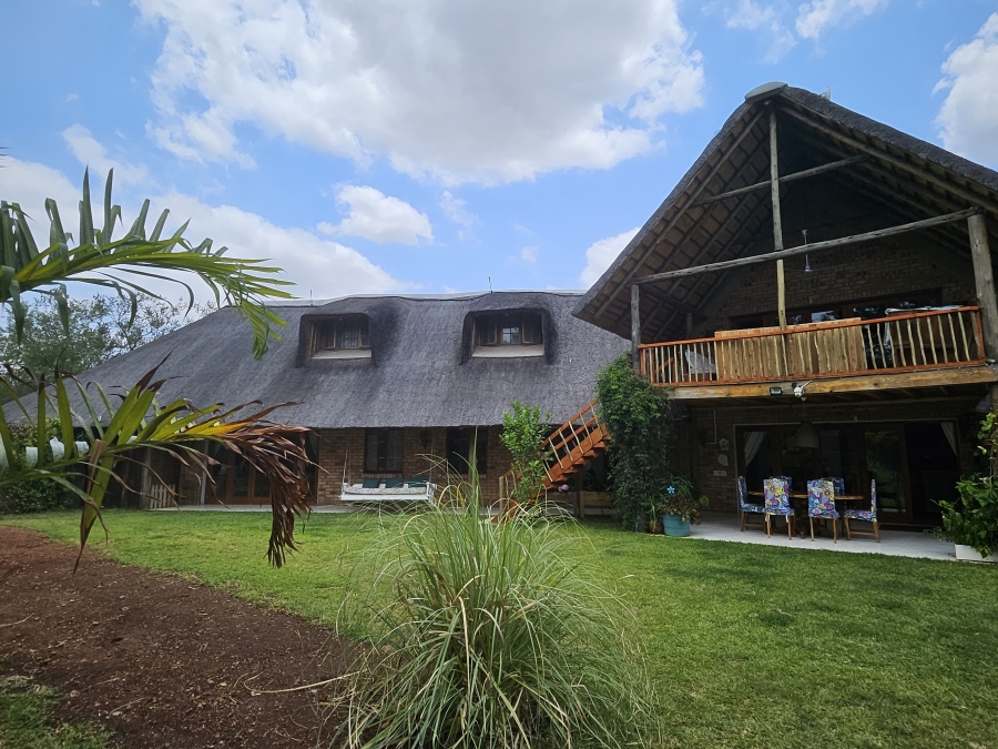 5 Bedroom Property for Sale in Marloth Park Mpumalanga