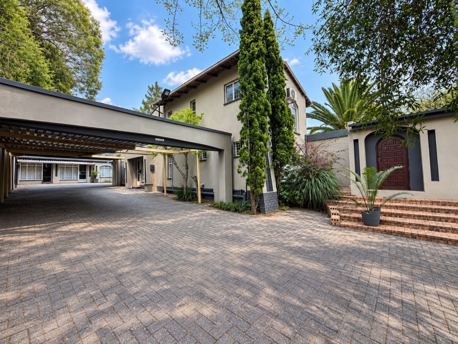 6 Bedroom Property for Sale in Secunda Mpumalanga