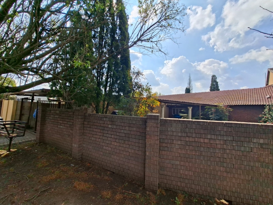 4 Bedroom Property for Sale in Kruinpark Mpumalanga