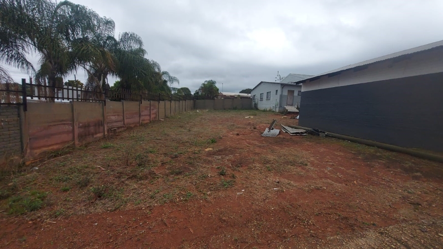 Commercial Property for Sale in White River Ext 9 Mpumalanga