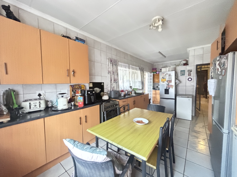 3 Bedroom Property for Sale in Witbank Ext 8 Mpumalanga