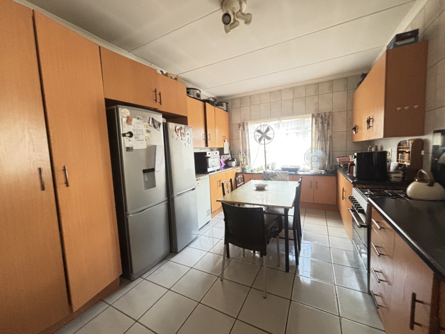3 Bedroom Property for Sale in Witbank Ext 8 Mpumalanga