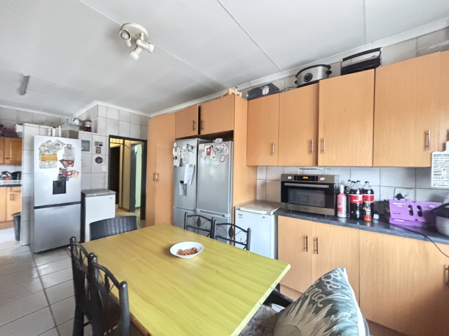 3 Bedroom Property for Sale in Witbank Ext 8 Mpumalanga