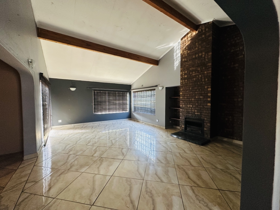 4 Bedroom Property for Sale in Ben Fleur Mpumalanga