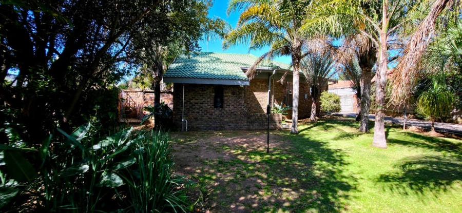 To Let 5 Bedroom Property for Rent in Del Judor Ext 4 Mpumalanga