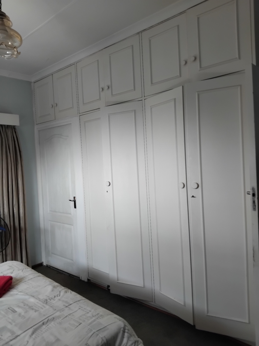 To Let 5 Bedroom Property for Rent in Barberton Mpumalanga