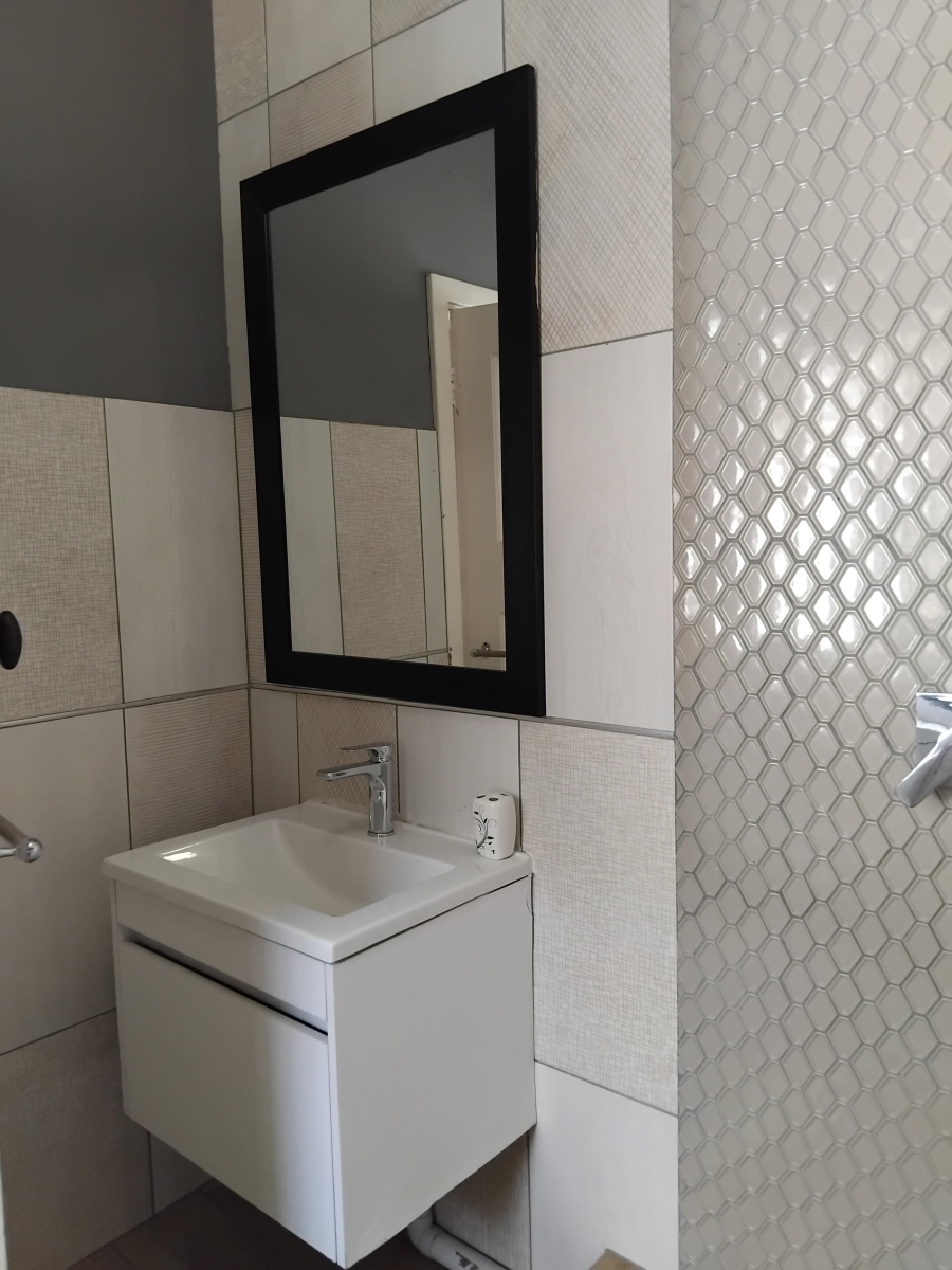 To Let 5 Bedroom Property for Rent in Barberton Mpumalanga