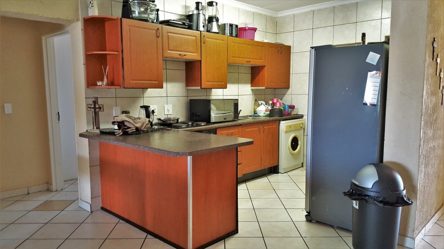 To Let 2 Bedroom Property for Rent in Stonehenge Ext 1 Mpumalanga