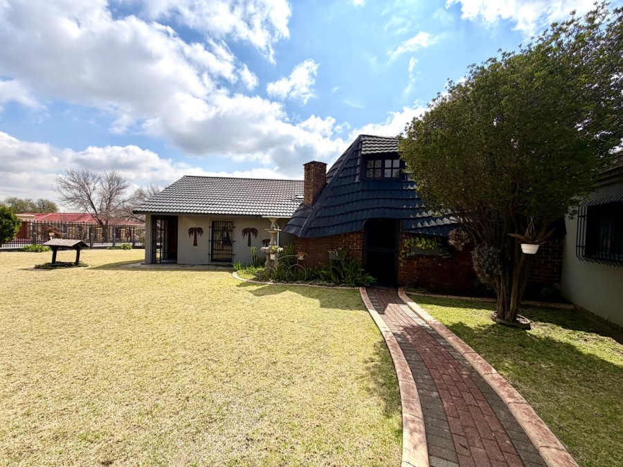 3 Bedroom Property for Sale in Kruinpark Mpumalanga