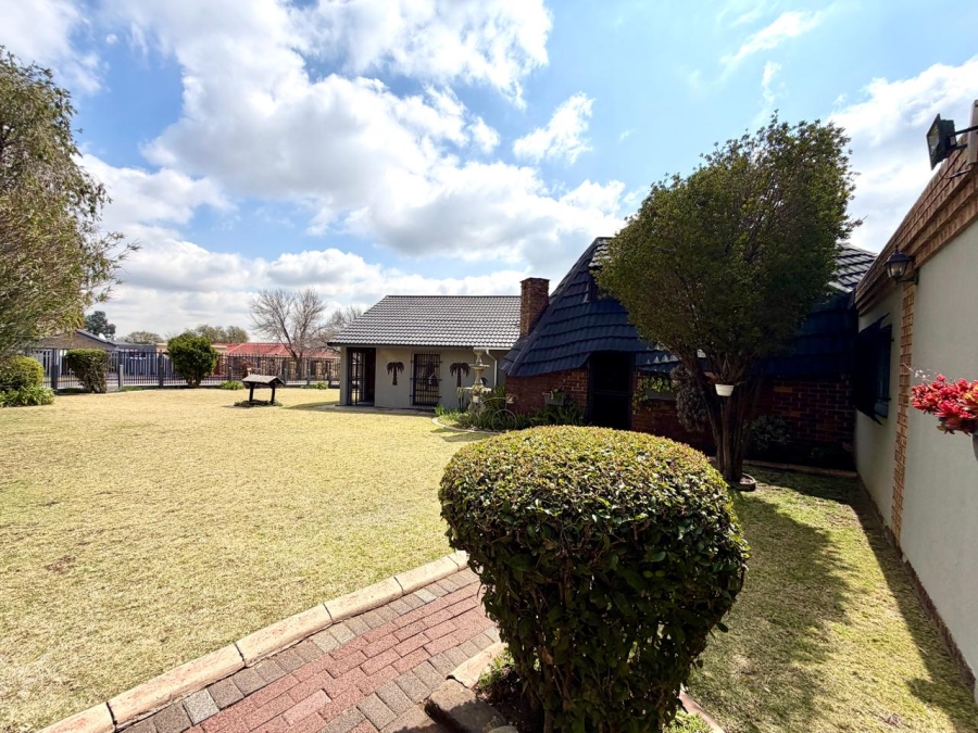 3 Bedroom Property for Sale in Kruinpark Mpumalanga