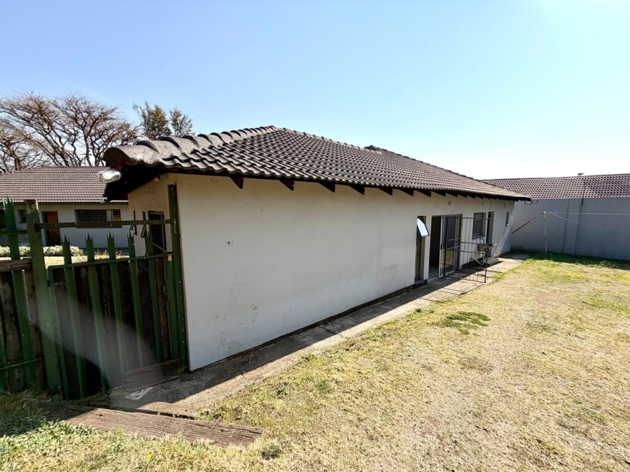 To Let 1 Bedroom Property for Rent in Trichardt Mpumalanga