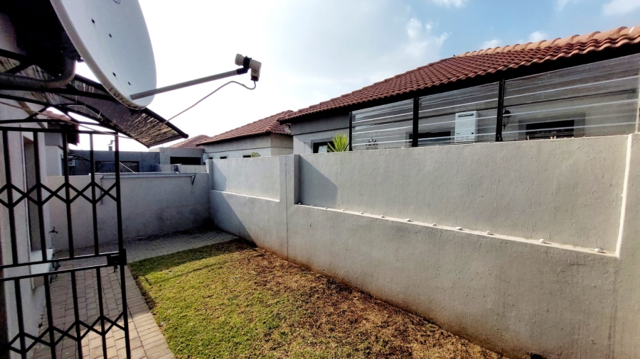 To Let 2 Bedroom Property for Rent in Terra Nova Mpumalanga