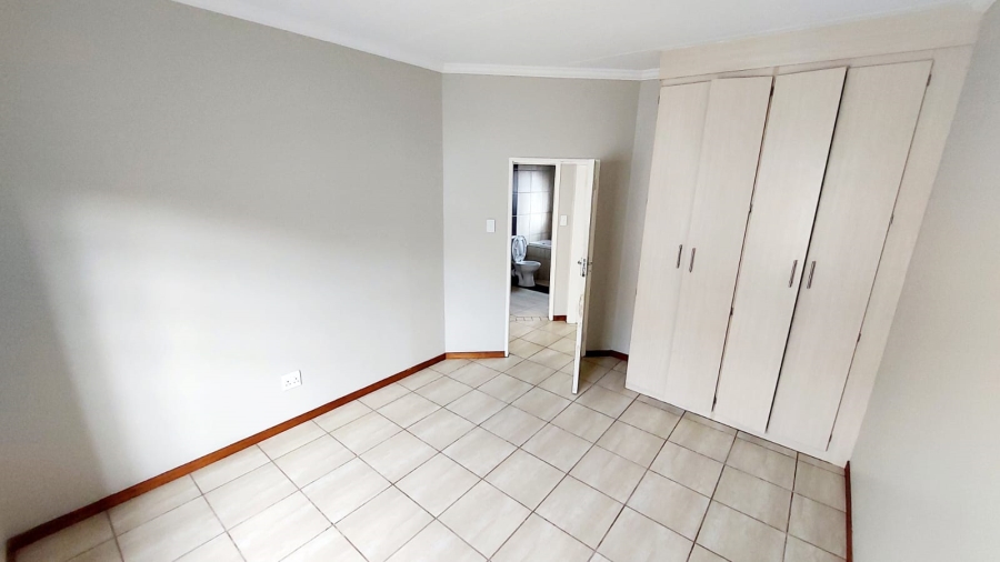 To Let 2 Bedroom Property for Rent in Terra Nova Mpumalanga