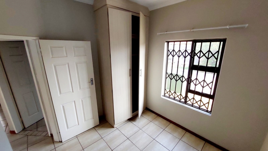 To Let 2 Bedroom Property for Rent in Terra Nova Mpumalanga