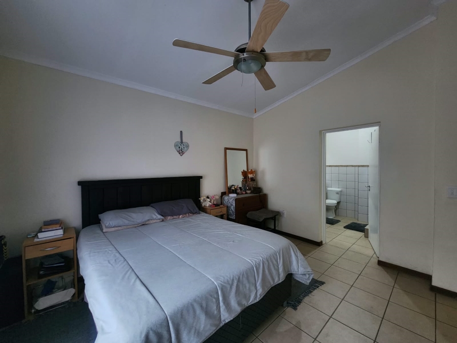 2 Bedroom Property for Sale in Nelspruit Ext 5 Mpumalanga