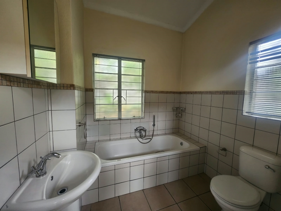 2 Bedroom Property for Sale in Nelspruit Ext 5 Mpumalanga