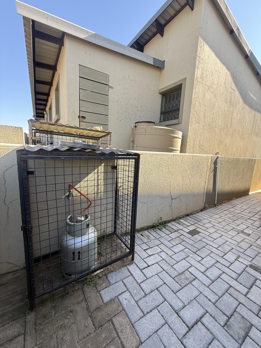 To Let 3 Bedroom Property for Rent in Ben Fleur Mpumalanga