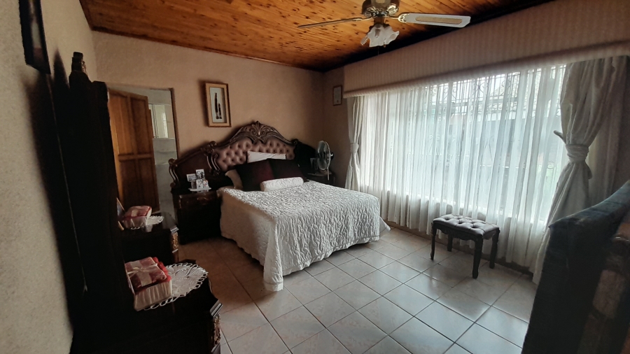 5 Bedroom Property for Sale in Hillsview Mpumalanga
