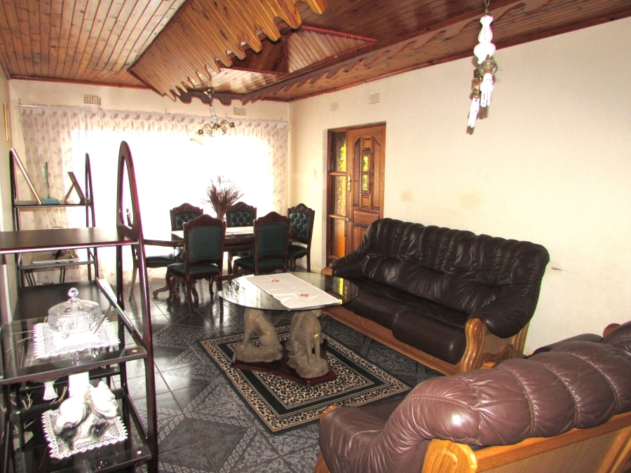 5 Bedroom Property for Sale in Hillsview Mpumalanga
