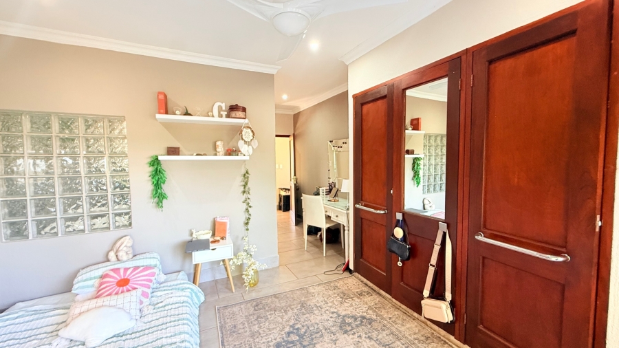 5 Bedroom Property for Sale in Longmere Estate Mpumalanga