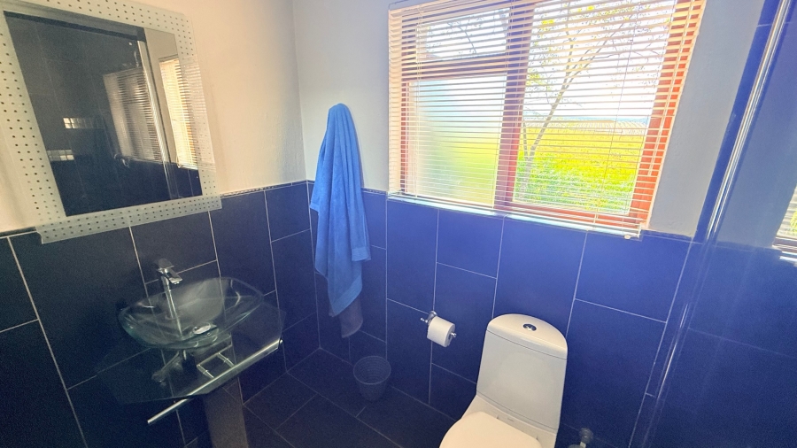 5 Bedroom Property for Sale in Longmere Estate Mpumalanga