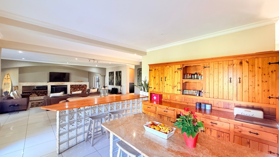 5 Bedroom Property for Sale in Longmere Estate Mpumalanga